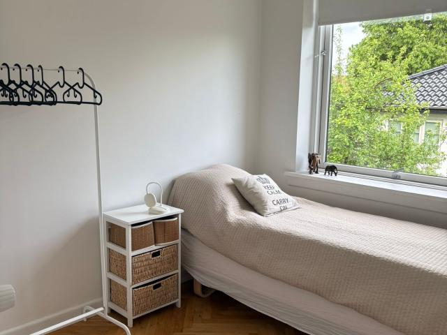 Zimmer til leje i Hellerup, Brøndby