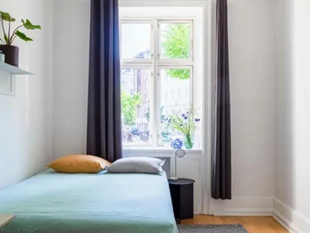 Zimmer til leje i Frederiksberg C, Brøndby
