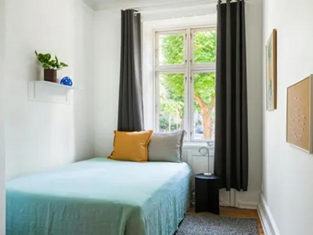Zimmer til leje i Frederiksberg C, Brøndby