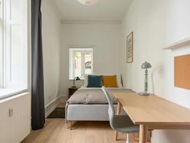 Zimmer til leje i Frederiksberg C, Brøndby