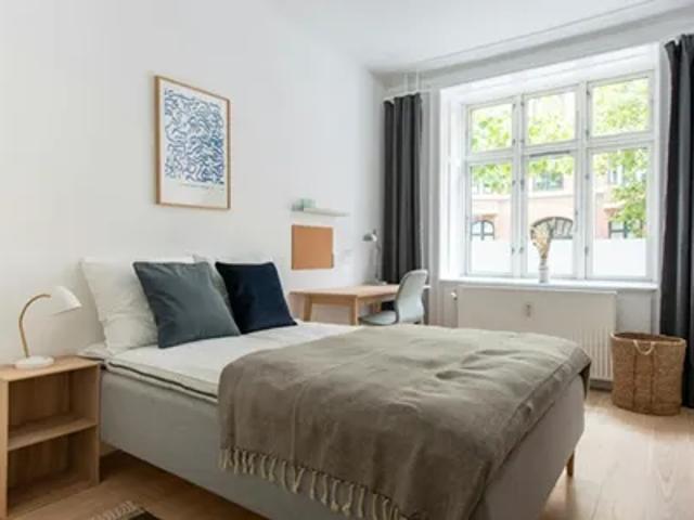 Zimmer til leje i Frederiksberg C, Brøndby