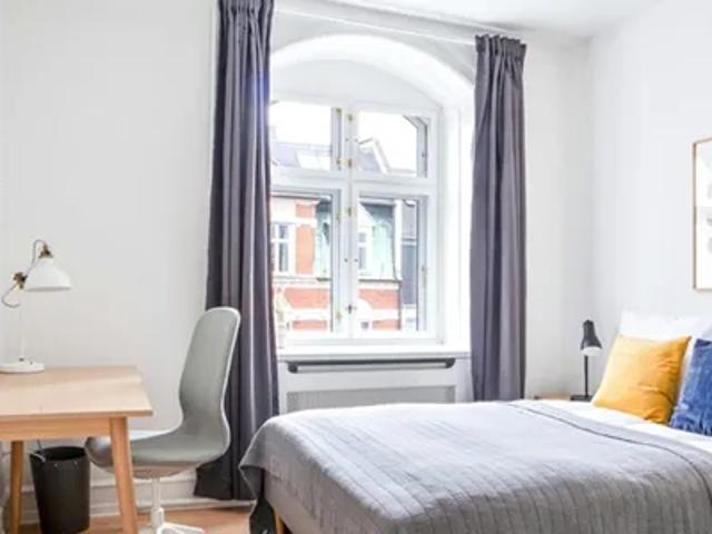 Zimmer til leje i Frederiksberg C, Brøndby
