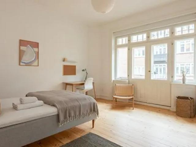 Zimmer til leje i Frederiksberg C, Brøndby