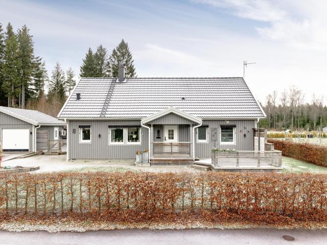 Villa till salu i Smålandsstenar, Jönköping