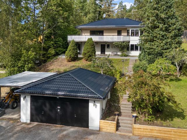 Villa till salu i Tullinge, Stockholm