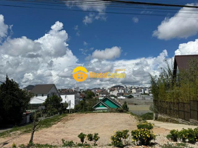 Mặt bằng bán