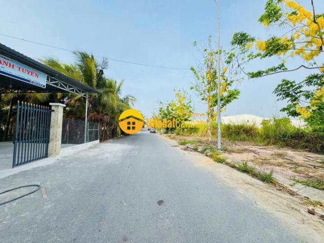 Mặt bằng bán