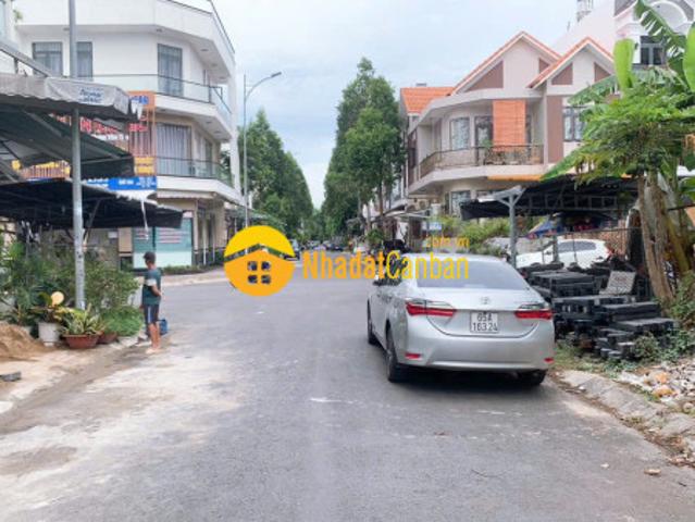 Mặt bằng bán