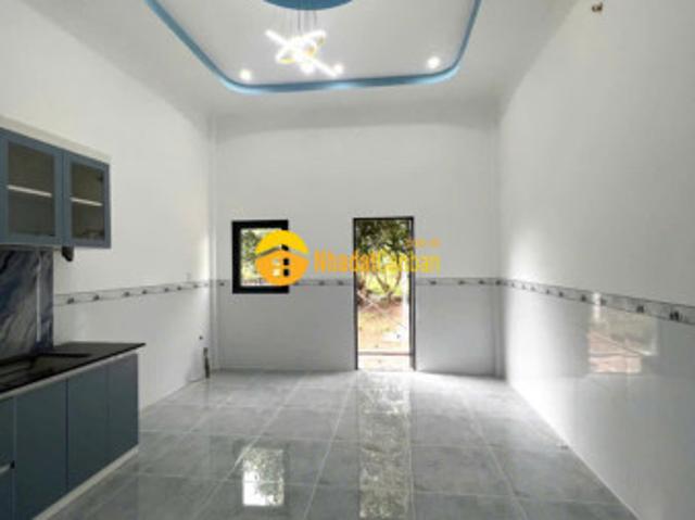 Nhà mặt phố bán