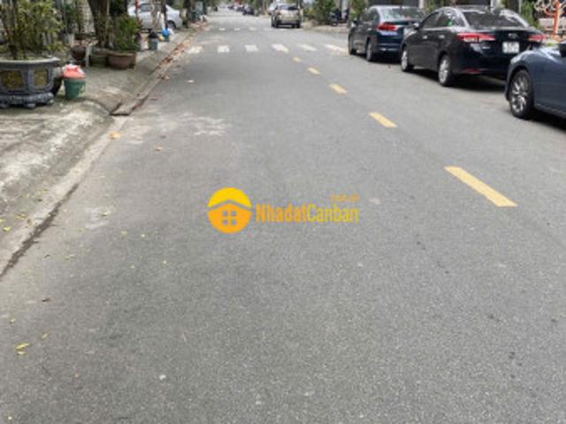 Nhà mặt phố bán