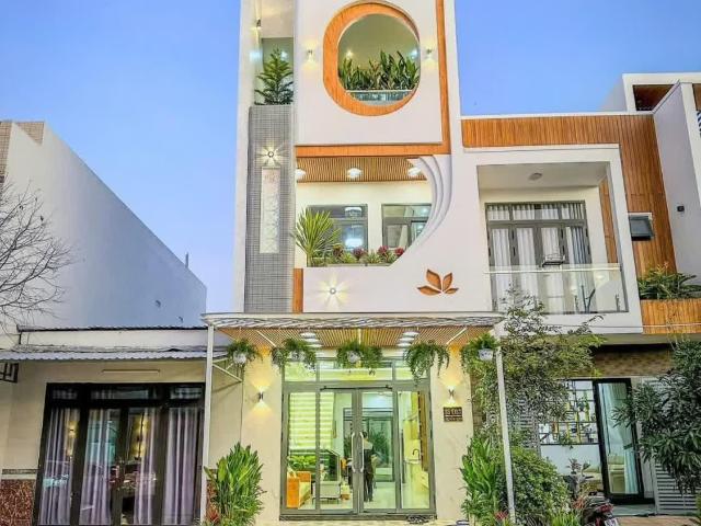 Nhà mặt phố bán tại Gia Lai
