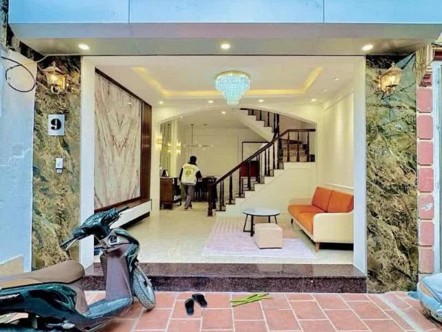 Nhà bán tại Hoàn Kiếm, Hà Nội