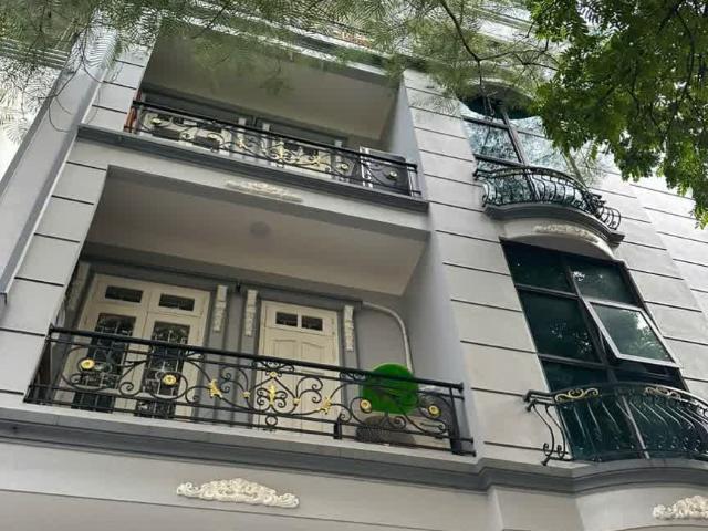 Nhà mặt phố bán tại Hoàn Kiếm, Hà Nội