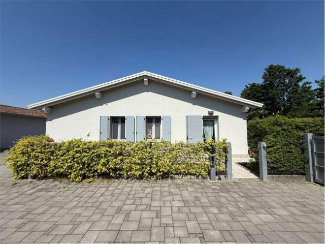 Villa Indipendente in vendita a Unione delle Terre d'Argine, Carpi