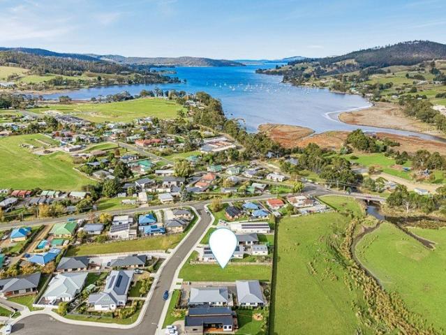 Land for sale in Cygnet, Tasmania