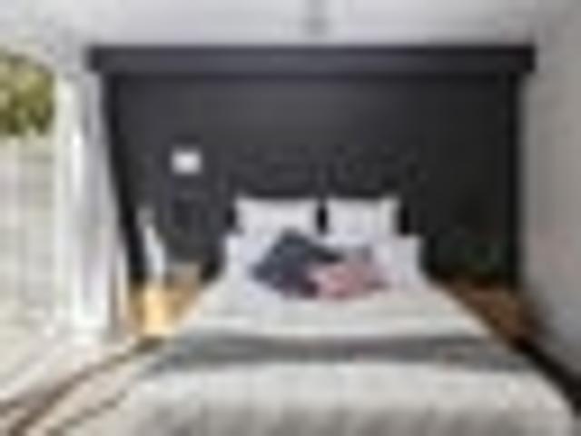 Townhouse for sale in Heathcote, Canterbury