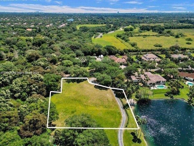 Land for sale in Davie