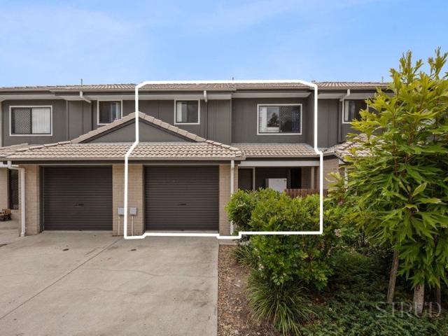 Townhouse for sale in Toombul, Queensland