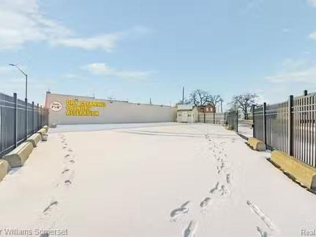 House for rent in Detroit