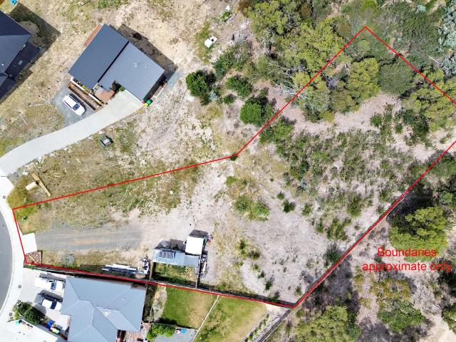Land for sale in Geilston Bay