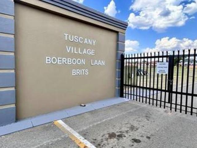 Land for sale in Hartbeespoort Dam Nature Reserve, North West