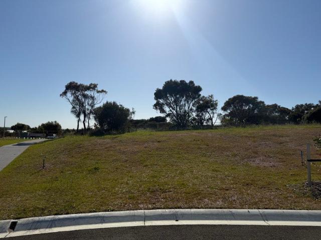 Land for sale in Hindmarsh Island, Alexandrina Council