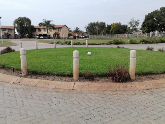 Land for sale in Hartbeespoort Dam Nature Reserve, North West
