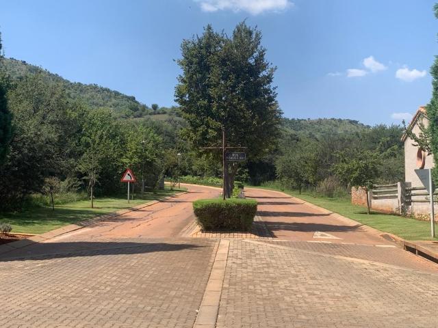 Land for sale in Hartbeespoort Dam Nature Reserve, North West