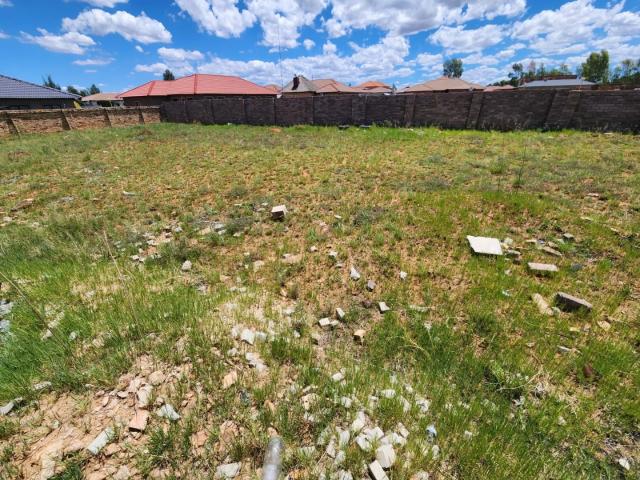 Land for sale in Dr Kenneth Kaunda, North West