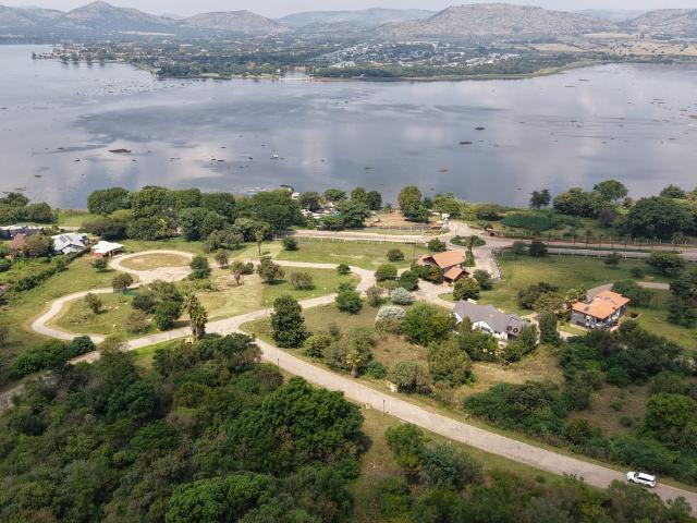 Land for sale in Hartbeespoort Dam Nature Reserve, North West