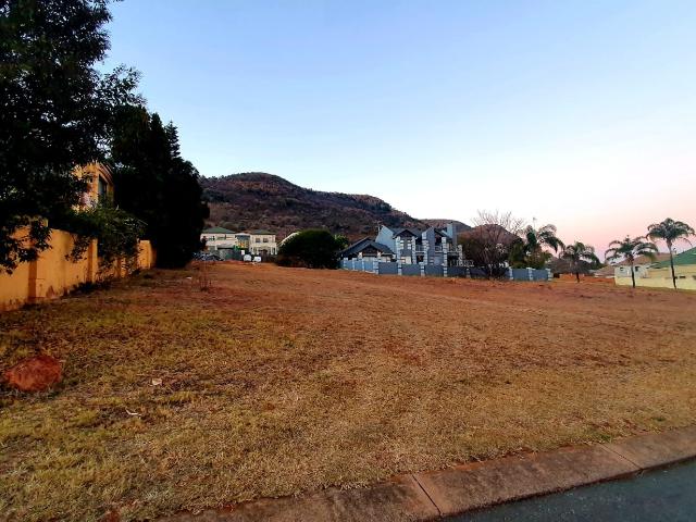 Land for sale in Hartbeespoort Dam Nature Reserve, North West