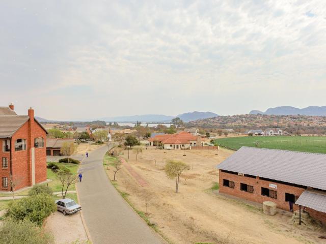 Land for sale in Hartbeespoort Dam Nature Reserve, North West