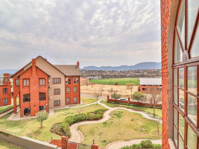 Land for sale in Hartbeespoort Dam Nature Reserve, North West