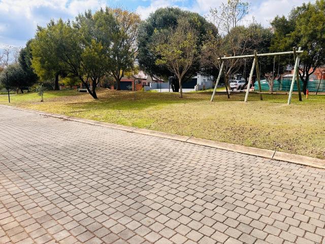 Land for sale in Hartbeespoort Dam Nature Reserve, North West
