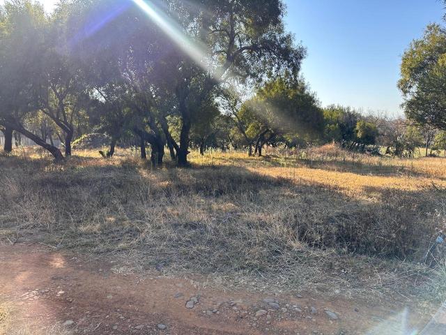 Land for sale in Hartbeespoort Dam Nature Reserve, North West