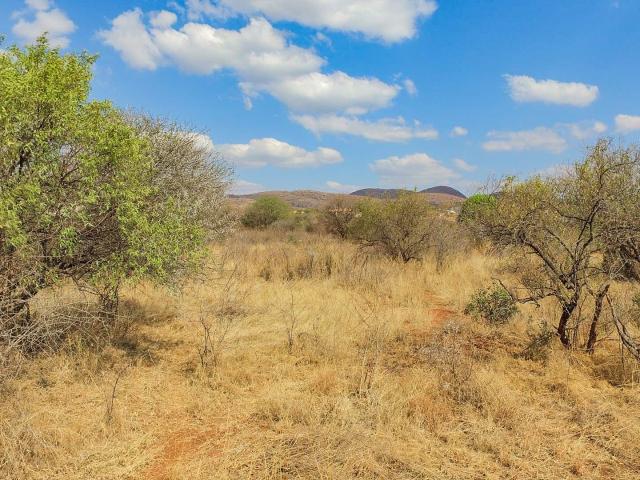 Land for sale in Hartbeespoort Dam Nature Reserve, North West