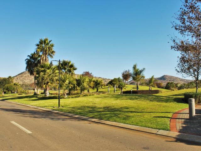 Land for sale in Hartbeespoort Dam Nature Reserve, North West