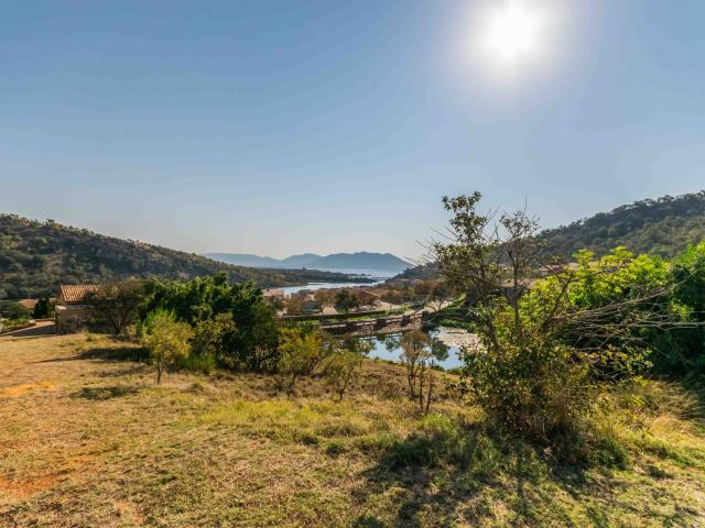 Land for sale in Hartbeespoort Dam Nature Reserve, North West