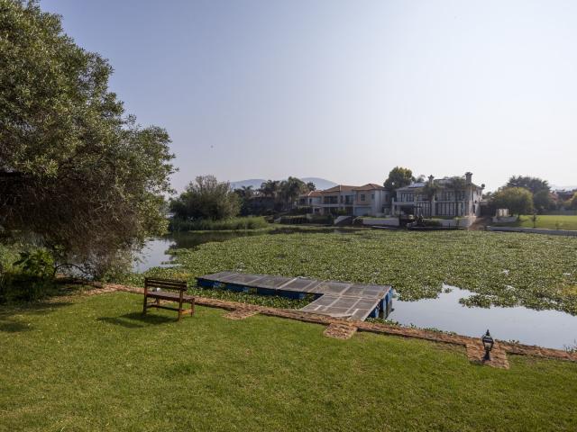 Land for sale in Hartbeespoort Dam Nature Reserve, North West