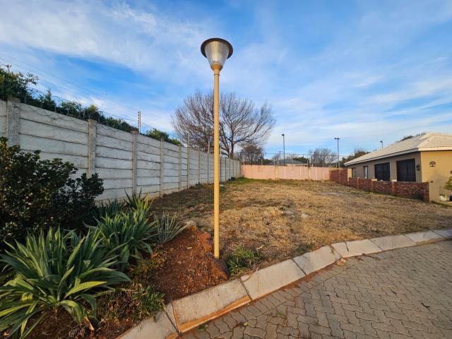 Land for sale in Dr Kenneth Kaunda, North West