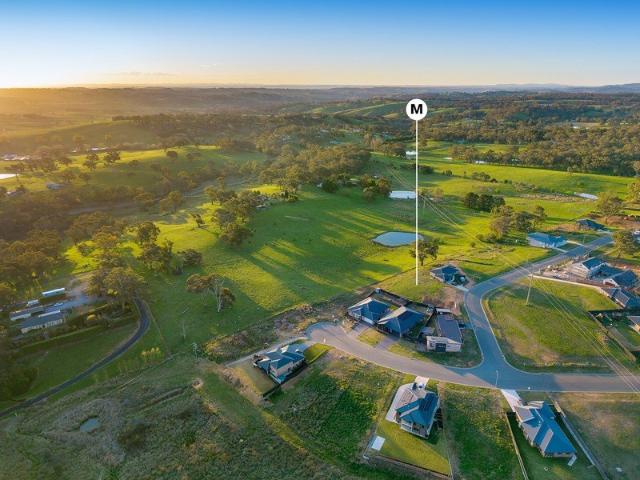 Land for sale in Bletchington, Orange