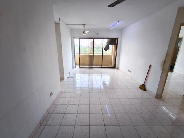 Condominium for sale in Petaling, Damansara Damai