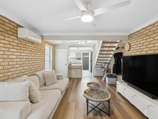 Townhouse for sale in Bundamba, Greater Brisbane