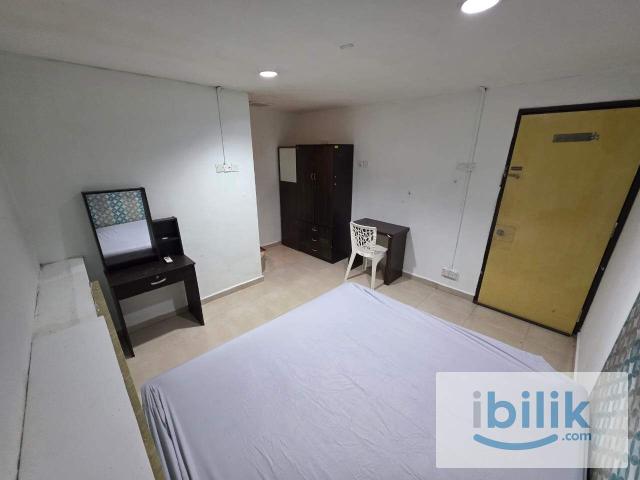 Room for rent in Petaling, Damansara Damai