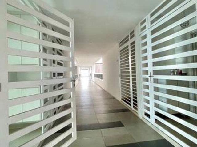 Condominium for sale in Puchong, Majlis Bandaraya Subang Jaya