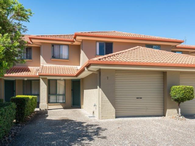 Townhouse for sale in Fernbrook, Queensland