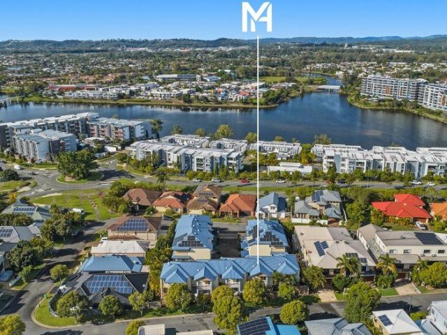 Townhouse for sale in Fernbrook, Queensland