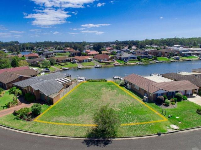 Land for sale in Sussex Inlet, New South Wales