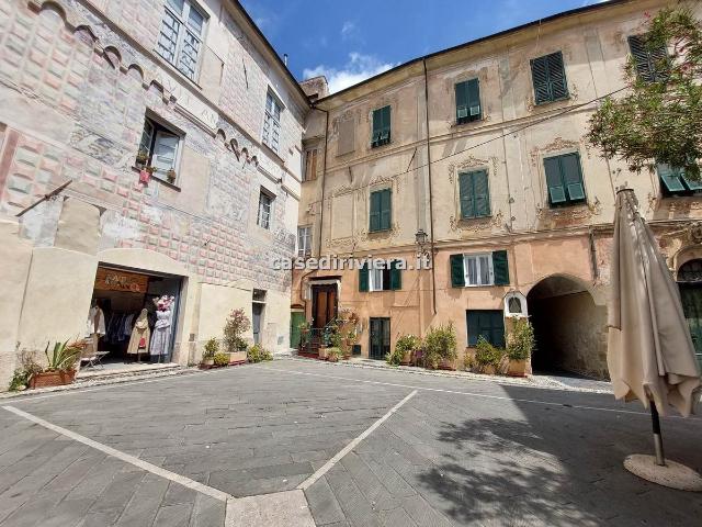 Appartamento in affitto a Finalborgo, Finale Ligure