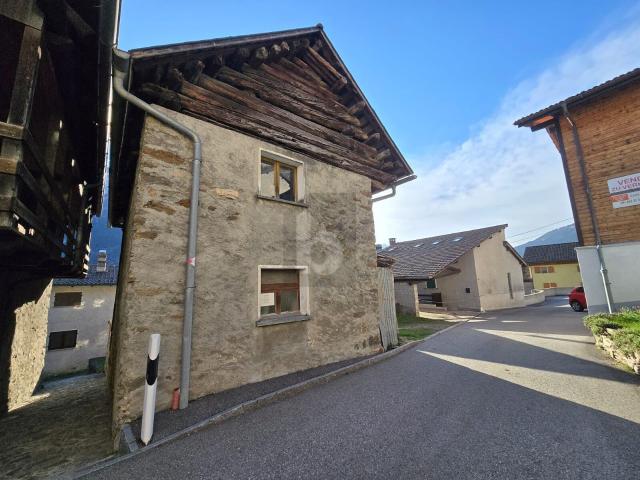 Immobilie kaufen in Acquarossa, Tessin